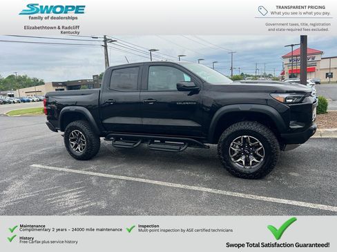 Used 2025 Chevrolet Colorado ZR2 w/ Technology Package AWD/4WD image 2