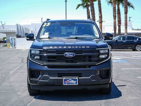 Certified 2025 Ford Expedition Active AWD/4WD image 2