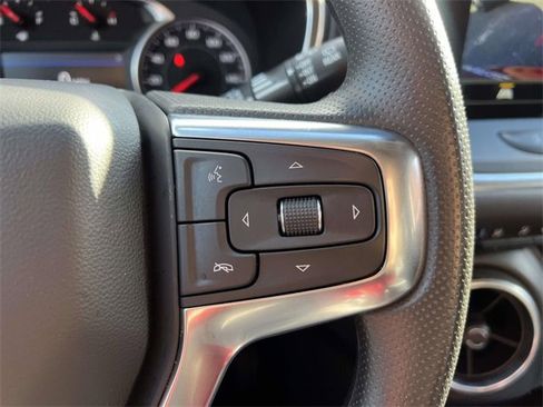 Certified 2025 Chevrolet Blazer LT w/ Convenience Package image 25