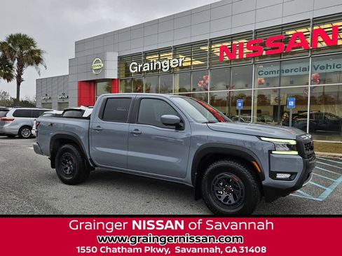 Used 2025 Nissan Frontier Pro-X w/ Pro Convenience Package image 1
