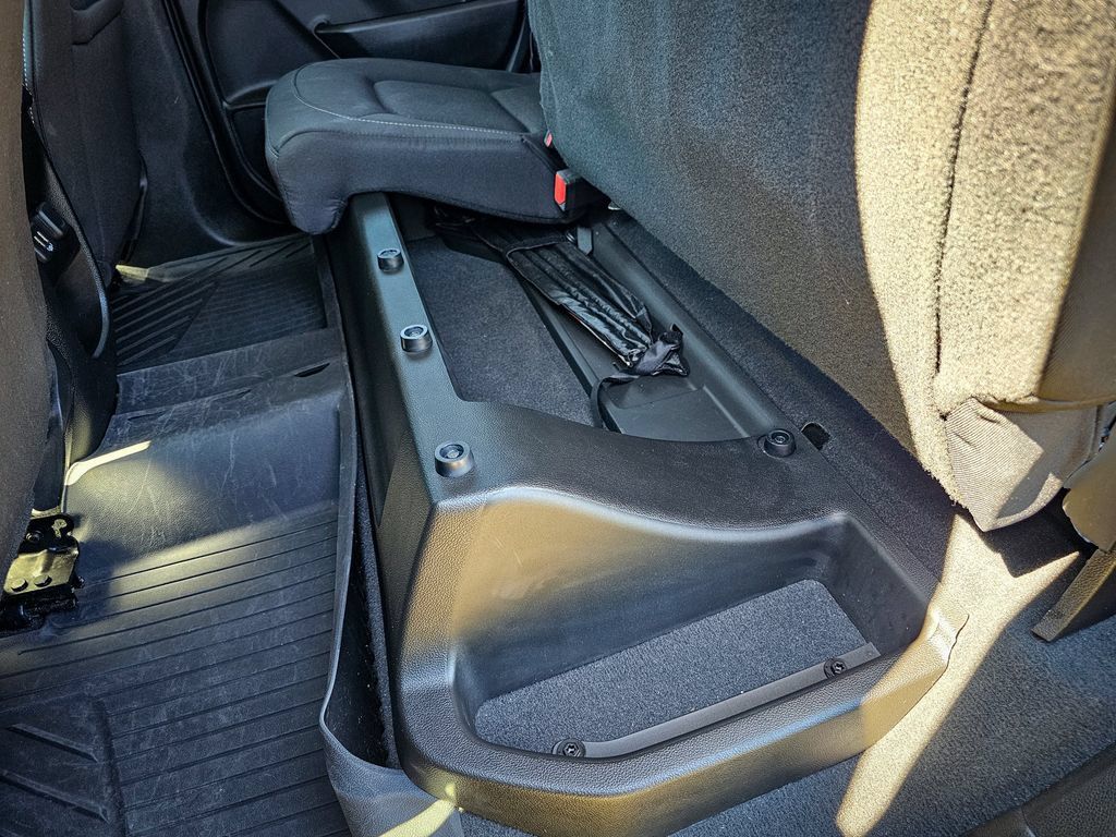 Used 2022 GMC Canyon Elevation w/ Trailering Package AWD/4WD image 32