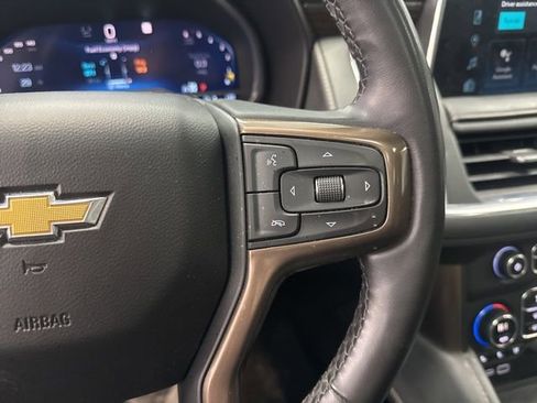 Used 2023 Chevrolet Suburban High Country image 19