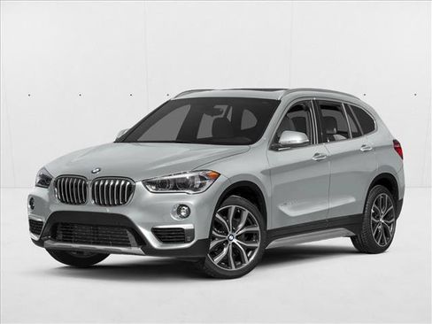 Used 2017 BMW X1 sDrive28i FWD image 1