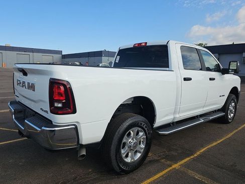 Used 2026 RAM 2500 Big Horn AWD/4WD image 7