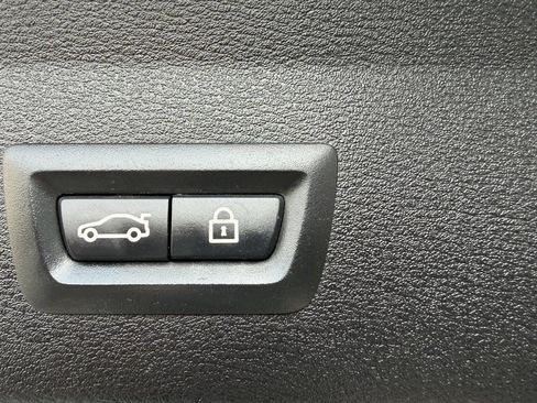 Used 2017 BMW X1 xDrive28i image 8