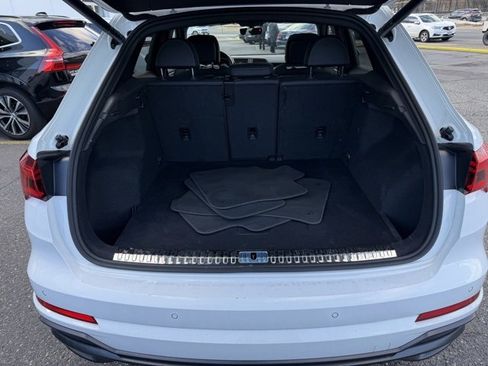 Used 2021 Audi Q3 2.0T Premium w/ Convenience Package image 9