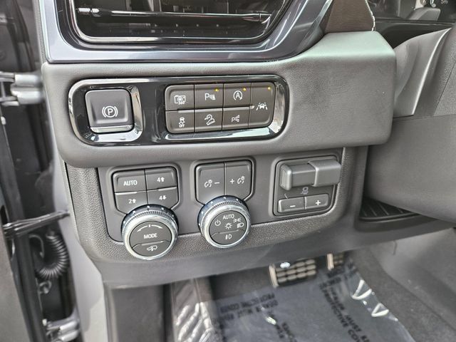 New 2026 GMC Yukon AT4 Ultimate AWD/4WD image 31
