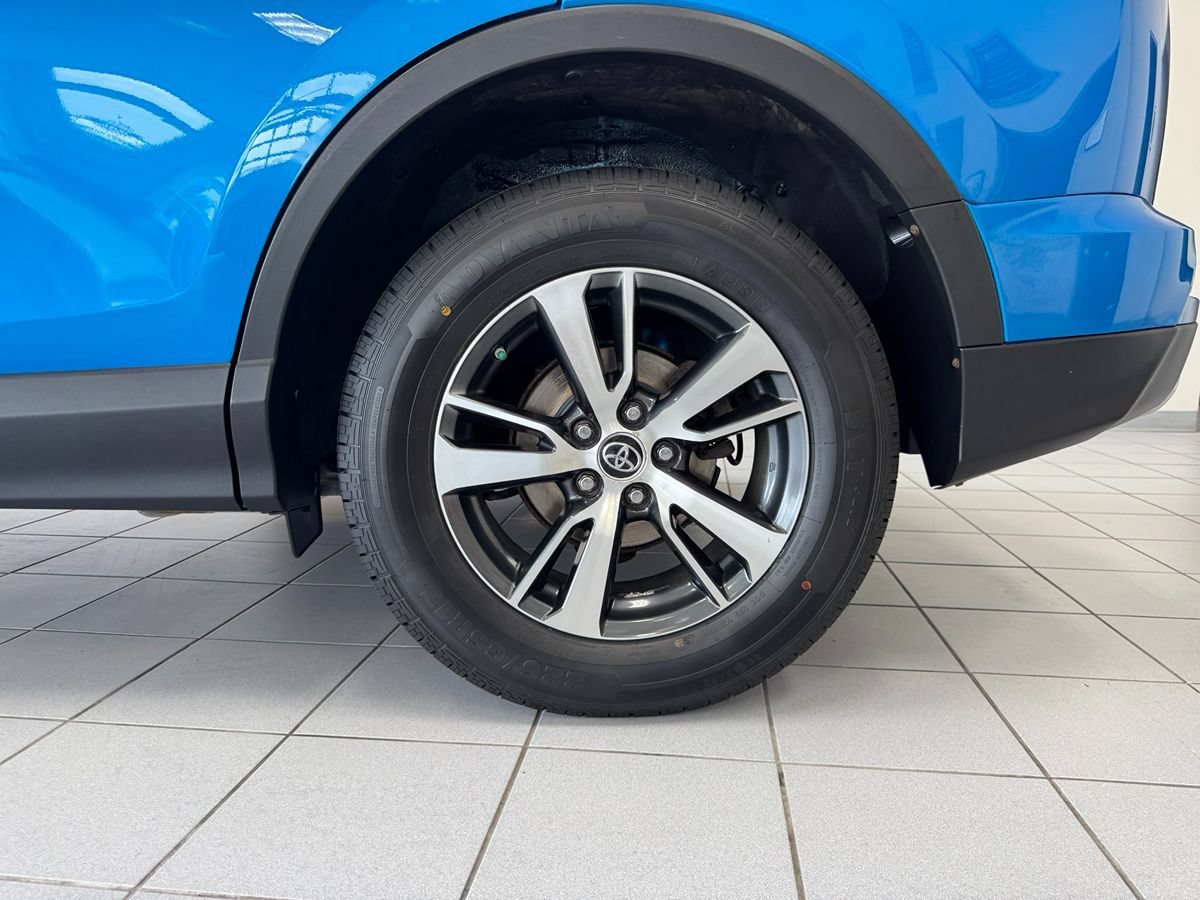 Used 2016 Toyota RAV4 XLE AWD/4WD image 62