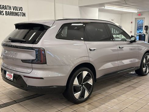 Used 2026 Volvo EX90 Ultra image 5