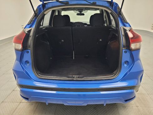 Used 2021 Nissan Kicks S FWD image 29