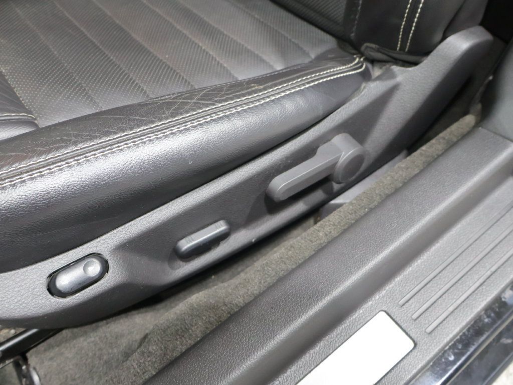 Used 2013 Ford Mustang Premium RWD image 13