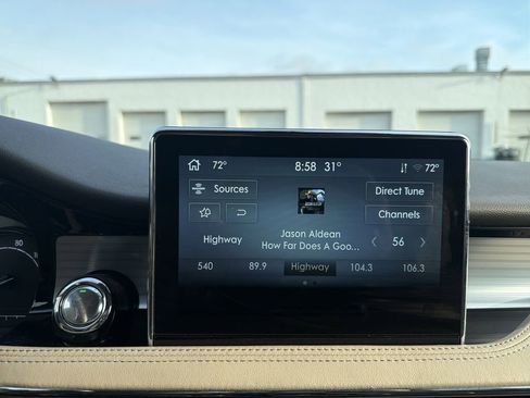 Certified 2022 Lincoln Corsair AWD w/ Equipment Group 101A image 23