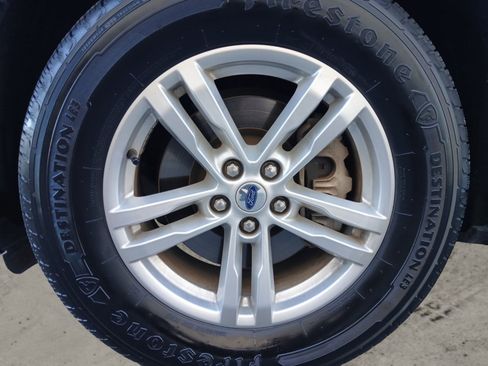 Used 2022 Ford Explorer XLT w/ Equipment Group 202A image 14