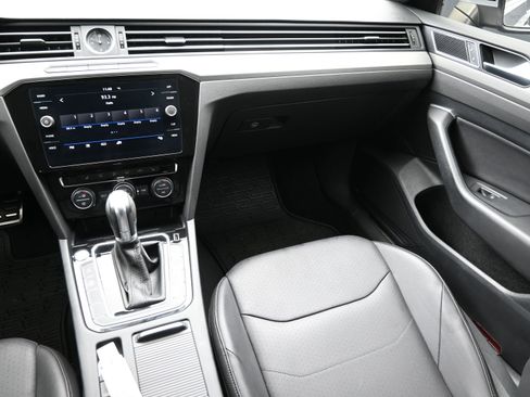 Used 2019 Volkswagen Arteon SE image 36
