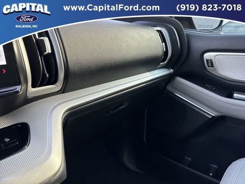 Certified 2025 Ford Expedition Max Active image 31