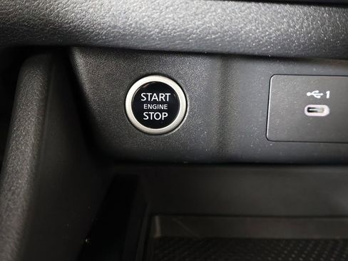 Used 2022 Nissan Rogue SV w/ SV Premium Package AWD/4WD image 37