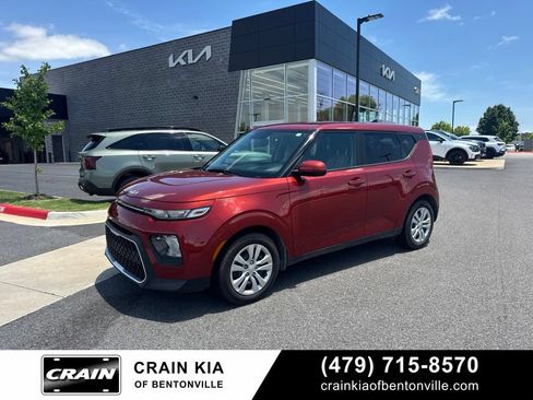 Certified 2022 Kia Soul LX FWD image 1