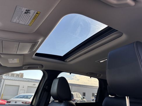 Used 2024 MAZDA CX-90 3.3 Turbo w/ Preferred Plus image 8