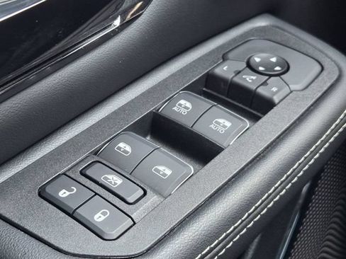 Certified 2025 RAM 1500 Limited AWD/4WD image 30