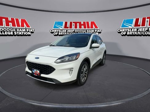 Used 2020 Ford Escape SEL FWD image 3