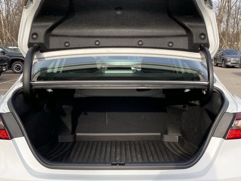 Used 2023 Toyota Camry SE image 18