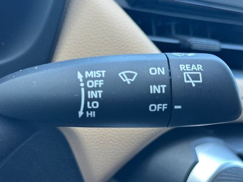 Certified 2022 Toyota RAV4 LE AWD/4WD image 39