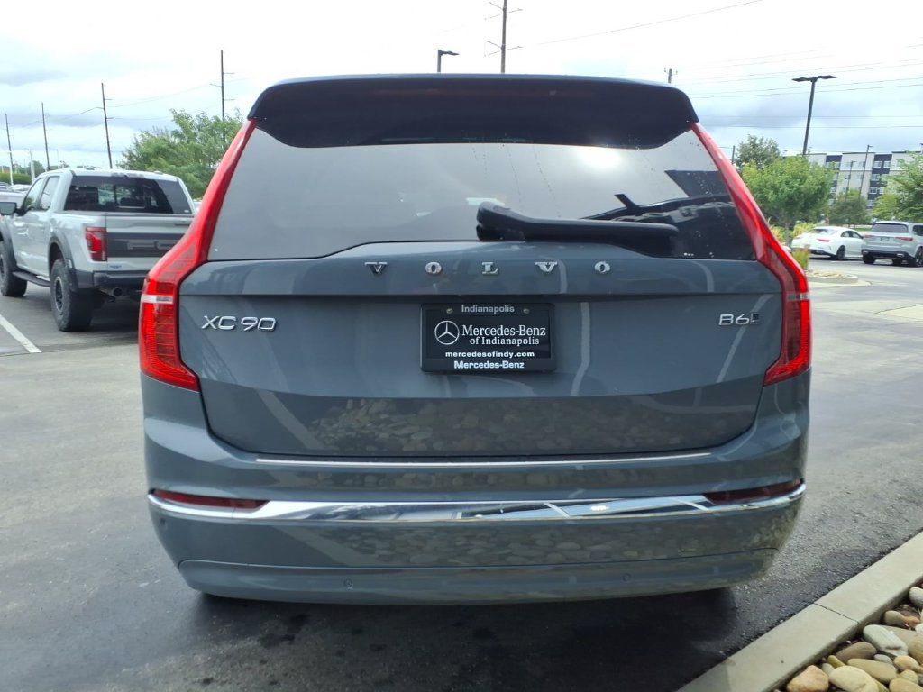 Used 2023 Volvo XC90 B6 Plus w/ Protection Package Premier AWD/4WD image 5