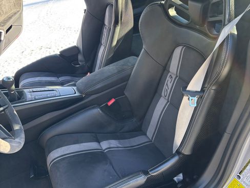 Used 2018 Porsche 911 GT3 image 16