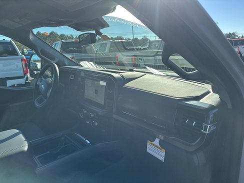 New 2026 Ford F250 Lariat w/ Black Appearance Package image 12
