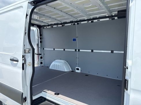 Used 2026 Mercedes-Benz Sprinter 2500 image 31