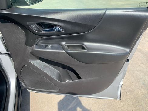 Used 2020 Chevrolet Equinox LT w/ LPO, Blackout Package image 13