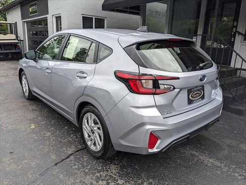 Used 2024 Subaru Impreza 2.0i AWD/4WD image 3
