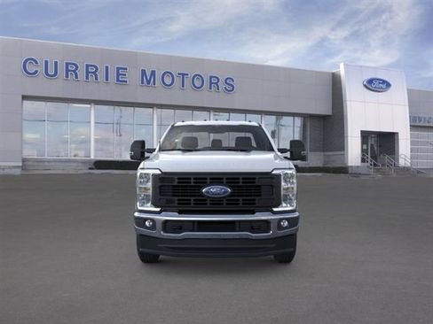 New 2026 Ford F250 XL w/ FX4 Off-Road Package AWD/4WD image 6