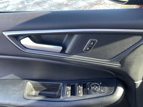 Used 2022 Ford Edge SEL w/ Convenience Package image 28