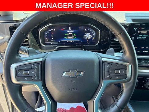Used 2024 Chevrolet Silverado 1500 RST AWD/4WD image 19