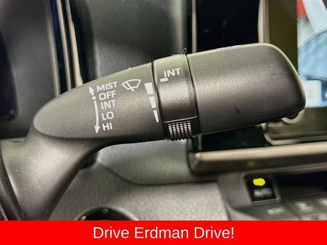 Used 2026 Toyota Camry SE FWD image 16