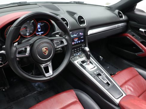 Used 2017 Porsche 718 Boxster S image 34