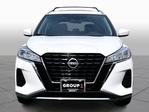 Used 2024 Nissan Kicks SV w/ Exterior Package image 4