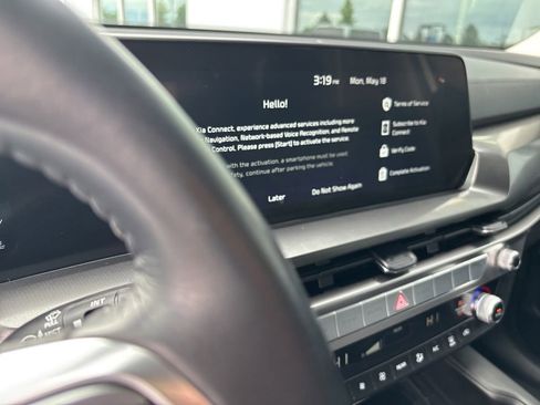 Certified 2024 Kia Telluride LX FWD image 6