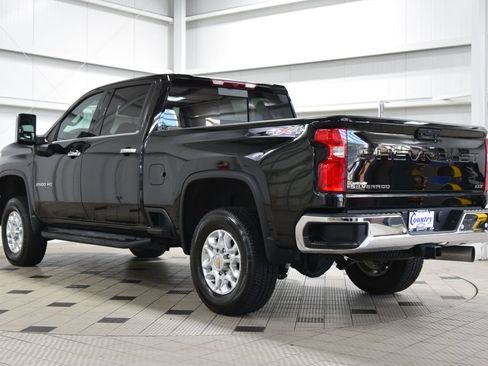 Used 2024 Chevrolet Silverado 2500 LTZ w/ LTZ Convenience Package AWD/4WD image 6