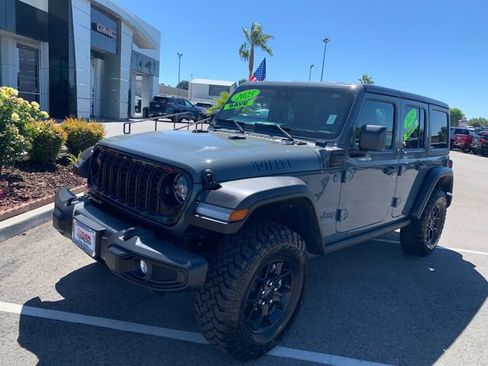 Used 2025 Jeep Wrangler Unlimited Sport S 4xe AWD/4WD image 3