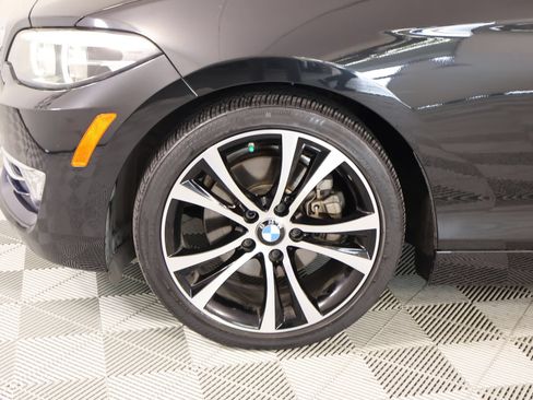 Used 2020 BMW 230i xDrive Convertible w/ Convenience Package AWD/4WD image 17