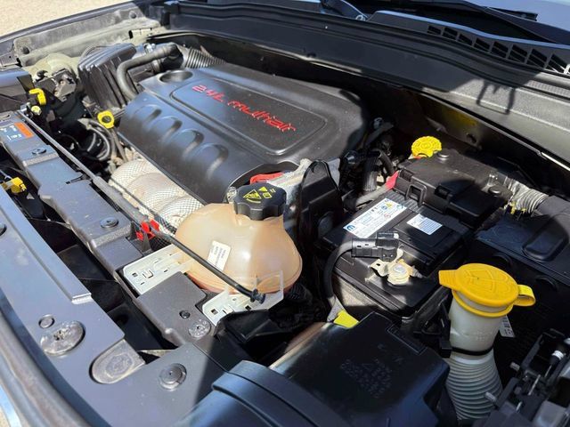 Used 2017 Jeep Renegade Latitude w/ Cold Weather Group AWD/4WD image 18