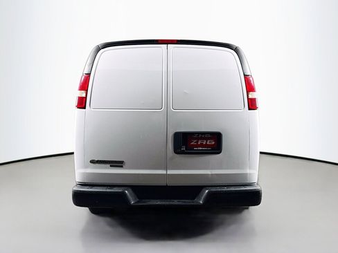 Used 2014 Chevrolet Express 1500 RWD image 4