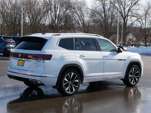 New 2026 Volkswagen Atlas SEL Premium R-Line image 14