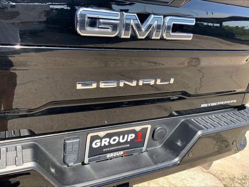 Used 2024 GMC Sierra 2500 Denali Ultimate AWD/4WD image 30
