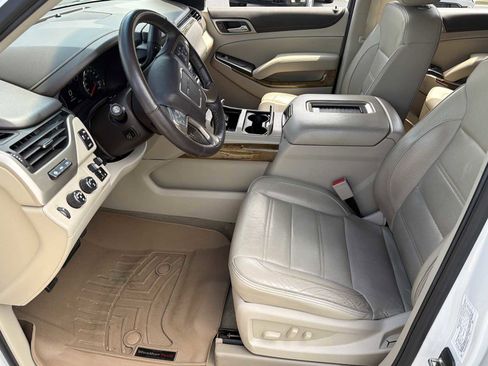 Used 2017 GMC Yukon Denali w/ Open Road Package AWD/4WD image 17