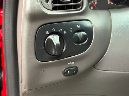 Used 2002 Ford F150 XLT image 19