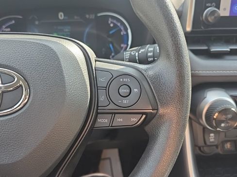 Certified 2025 Toyota RAV4 XLE AWD/4WD image 24