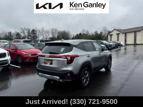 Certified 2024 Kia Seltos LX image 5